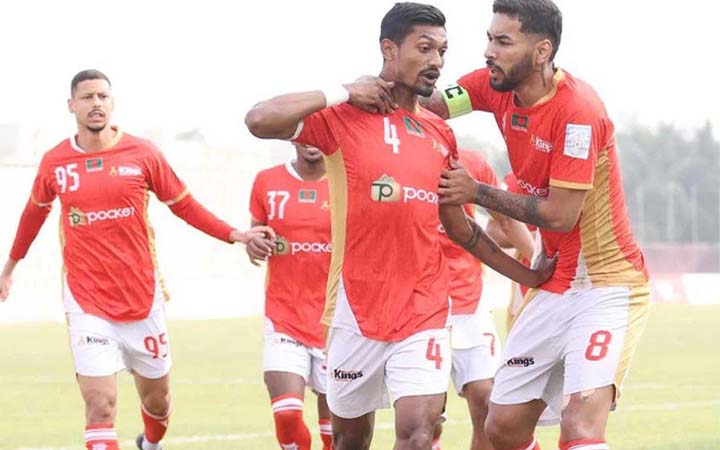 কিংসের কাছে বিধ্বস্ত পুলিশ